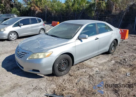 2007 Toyota Camry Ce/Le/Se/Xle z USA, uszkodzony, nr VIN 4T1BE46K674555902
